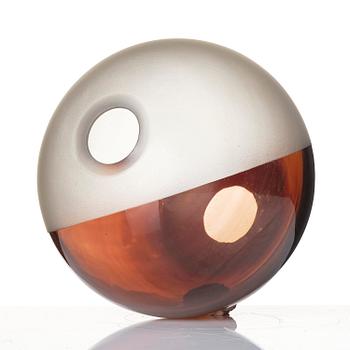 Vicke Lindstrand, a glass vase, Orrefors, Sweden, 1930s.
