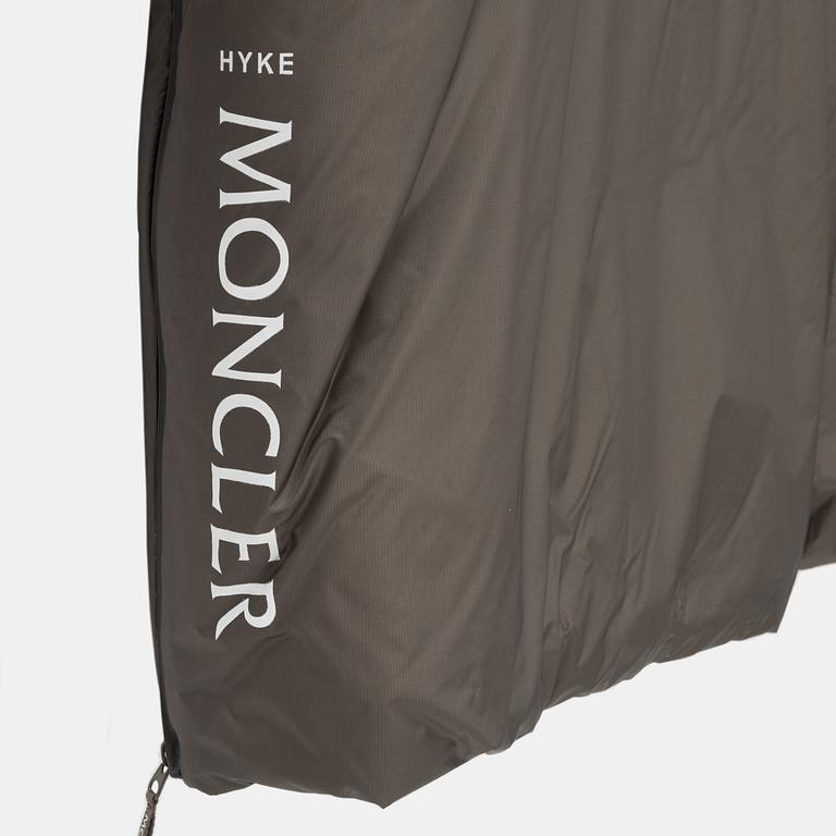 Moncler, A down coat 'Roseg Giubbotto', size 1.