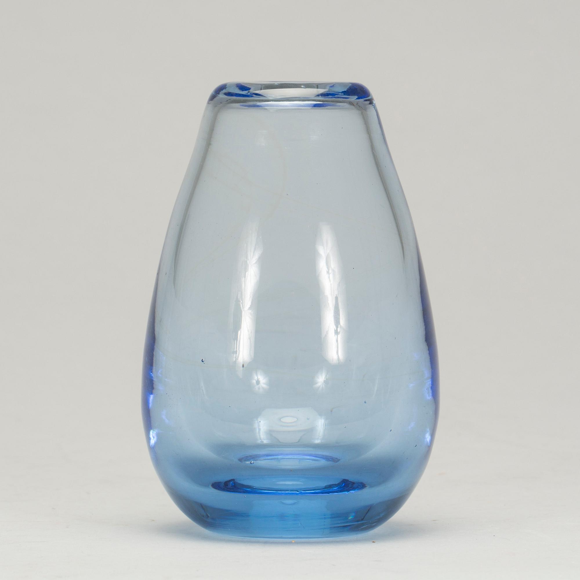 VAS,glas, Arttu Brummer, Finland, signerad.