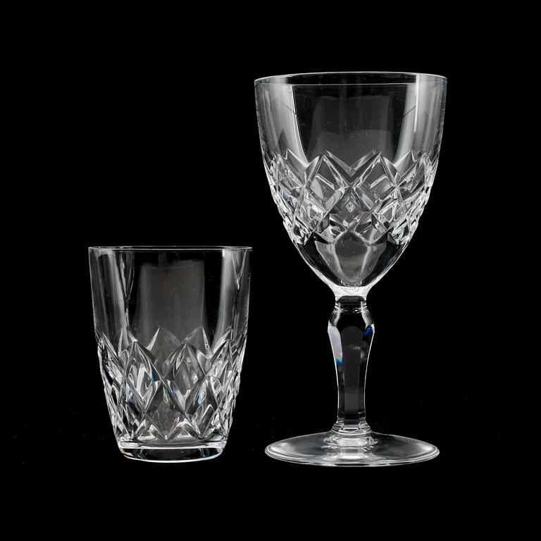 GLASSERVISDELAR, 33, glas, "Karolina", Gunnar Cyrén, Orrefors.