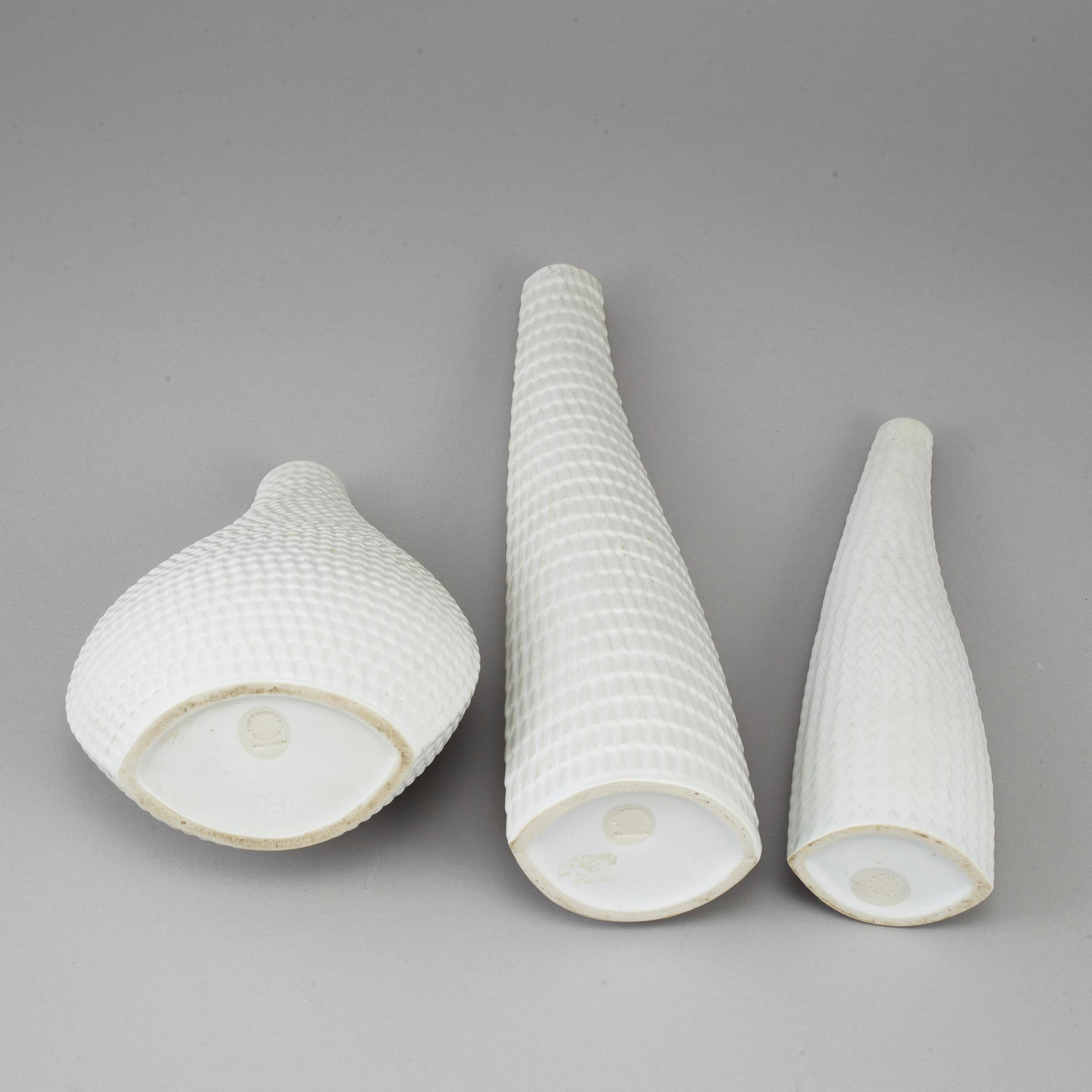 STIG LINDBERG, vaser, 3 st, stengods, "Reptil", Gustavsberg, i produktion 1953-63.