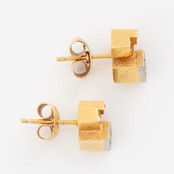 Björn Weckström, örhängen 18K guld med briljantslipade diamanter. Lapponia.