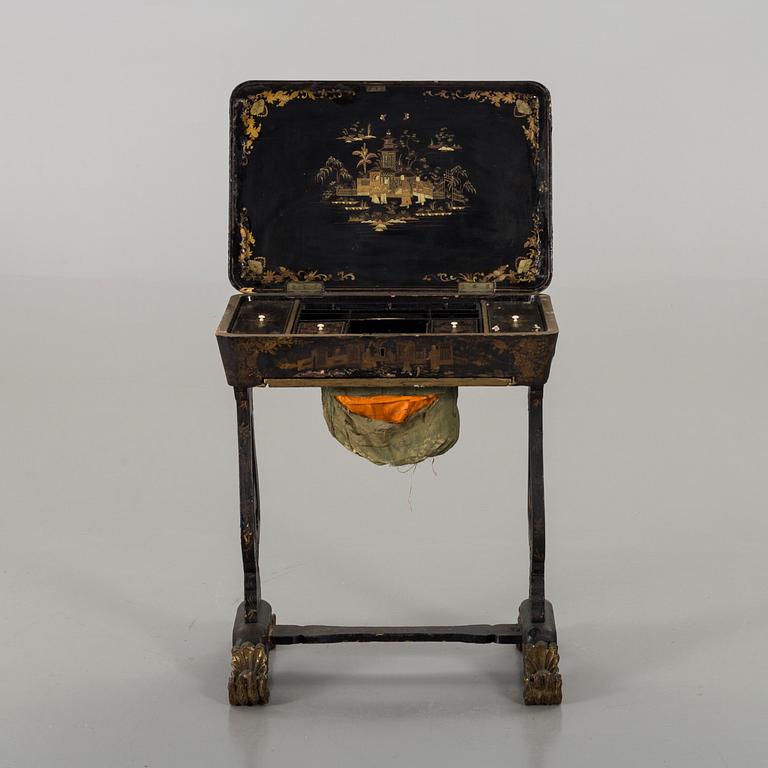 SEWING TABLE, chinoiserie, victorian era, England, second half of the 19th century.