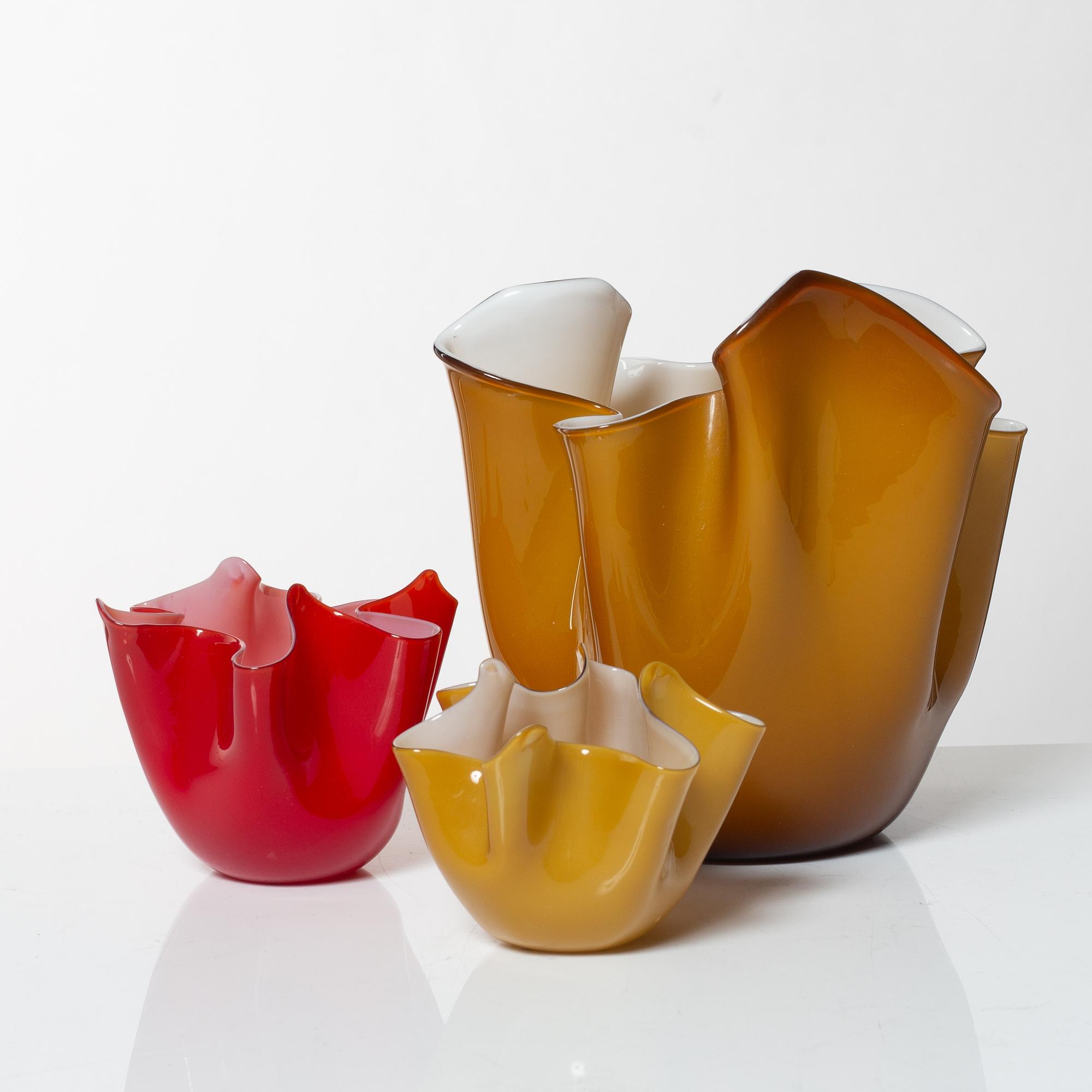 Fulvio Bianconi/Paolo Venini, bowls, 3 pcs, "Fazzoletto", Venini, Murano, Italy, mid-20th century.