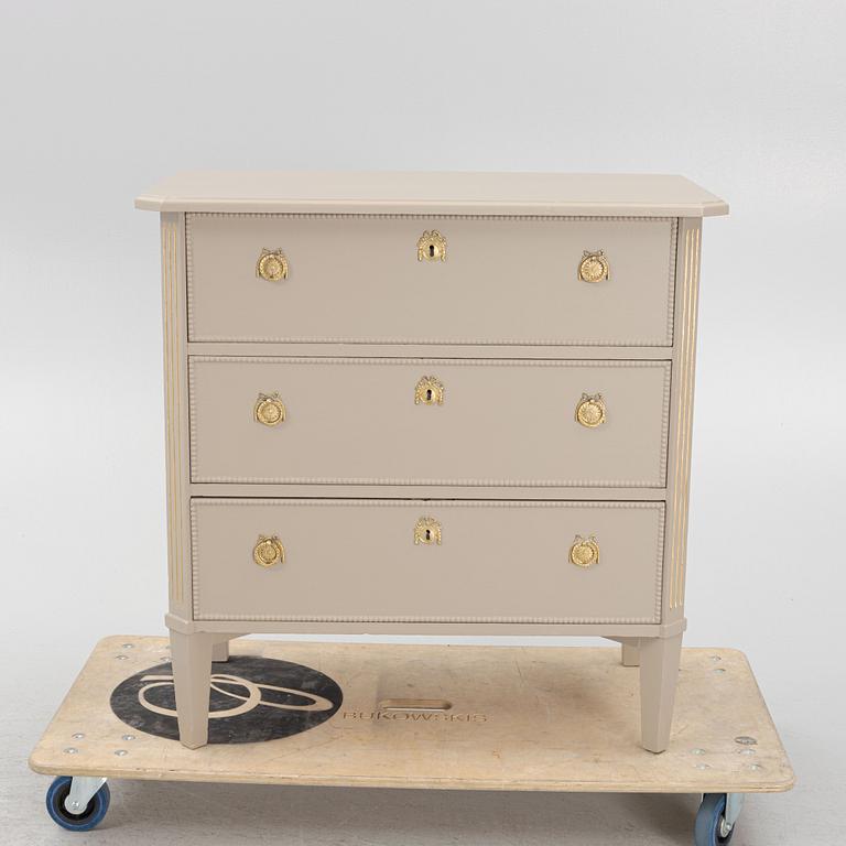 Byrå, gustaviansk stil, 1900-tal.