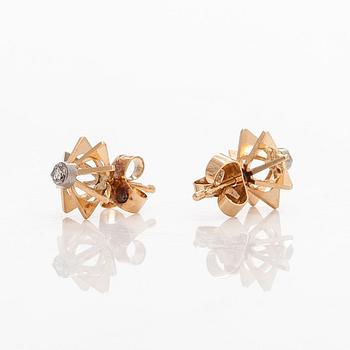 Elis Kauppi,  a pair of earrings and ring, 14K gold and diamonds. Kupittaan Kulta, Turku.