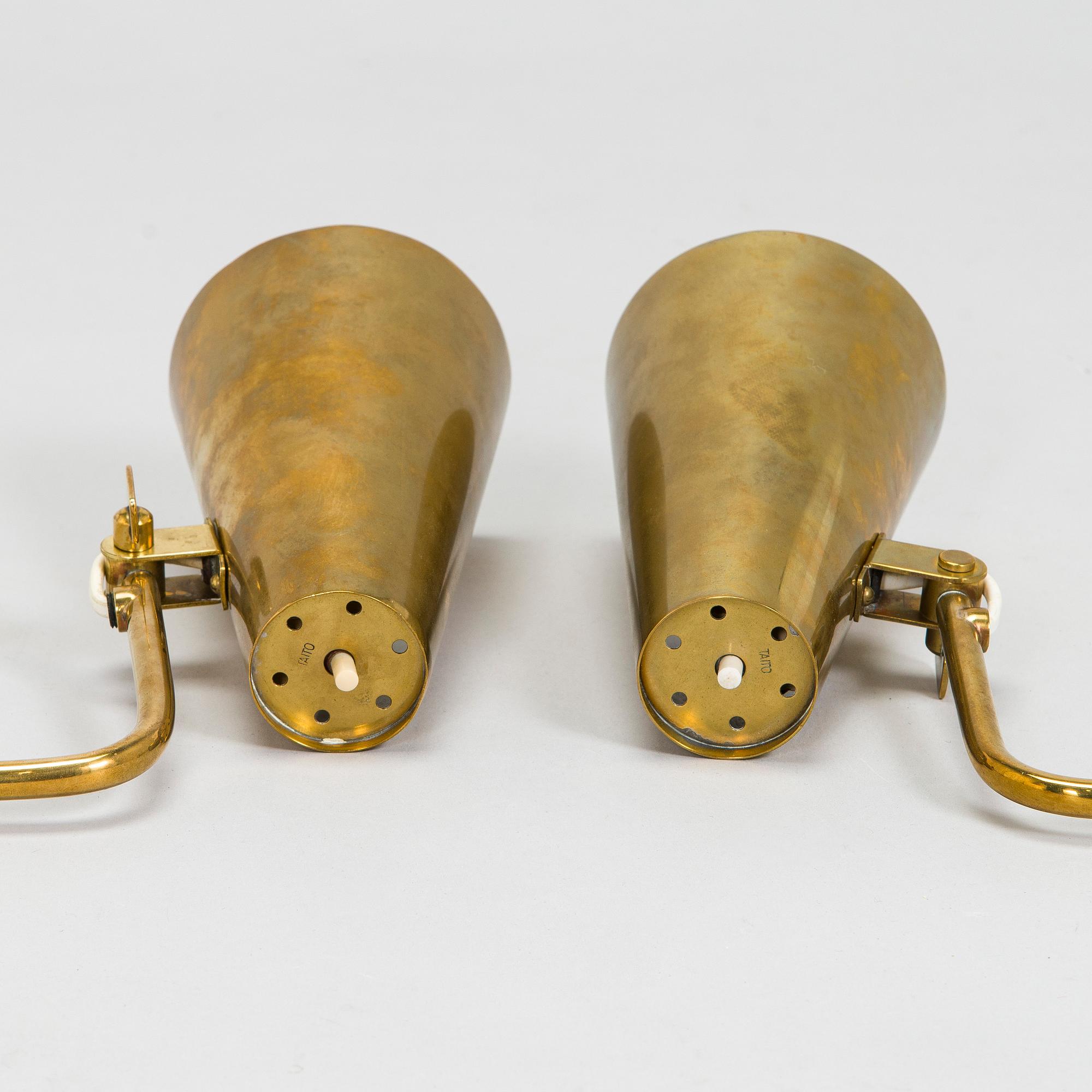 Paavo Tynell, a pair of mid-20th century '9459' wall lights for Taito.