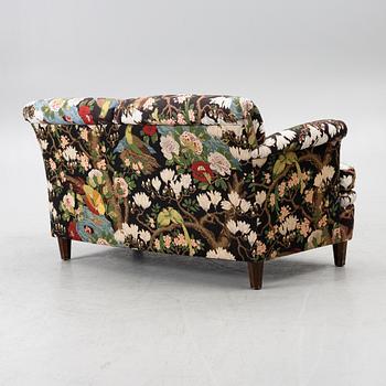 Josef Frank, sofa, model B 678, Svenskt Tenn, mid 20th century.