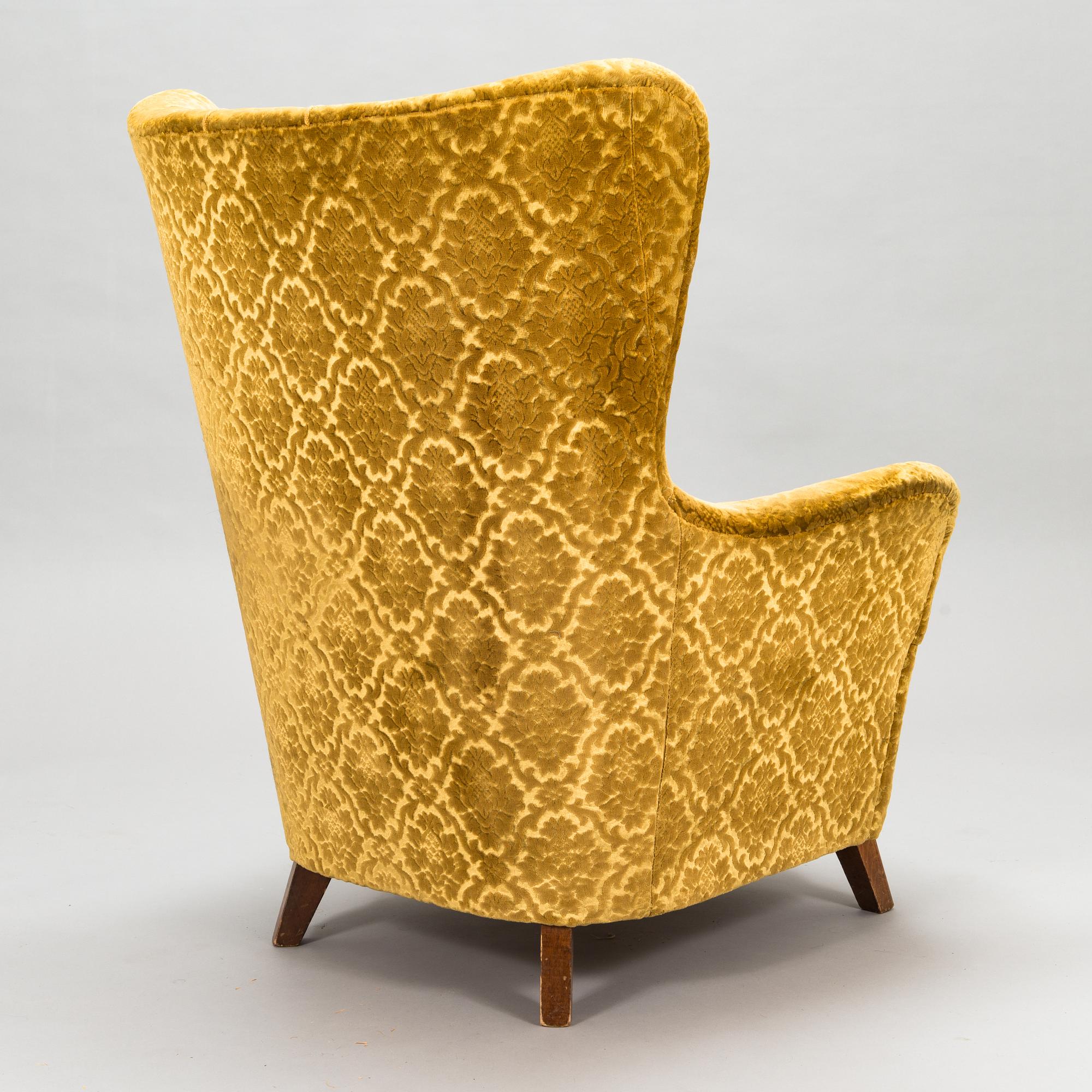 A 1950's armchair.