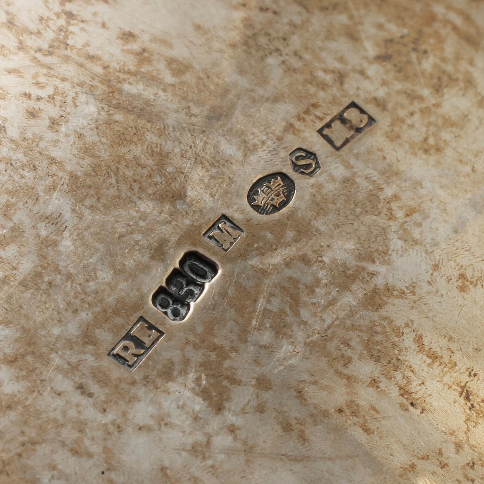 KAFFESERVIS, 4 delar, silver, rokokostil, 1900-talets andra hälft. Vikt 650 gram.