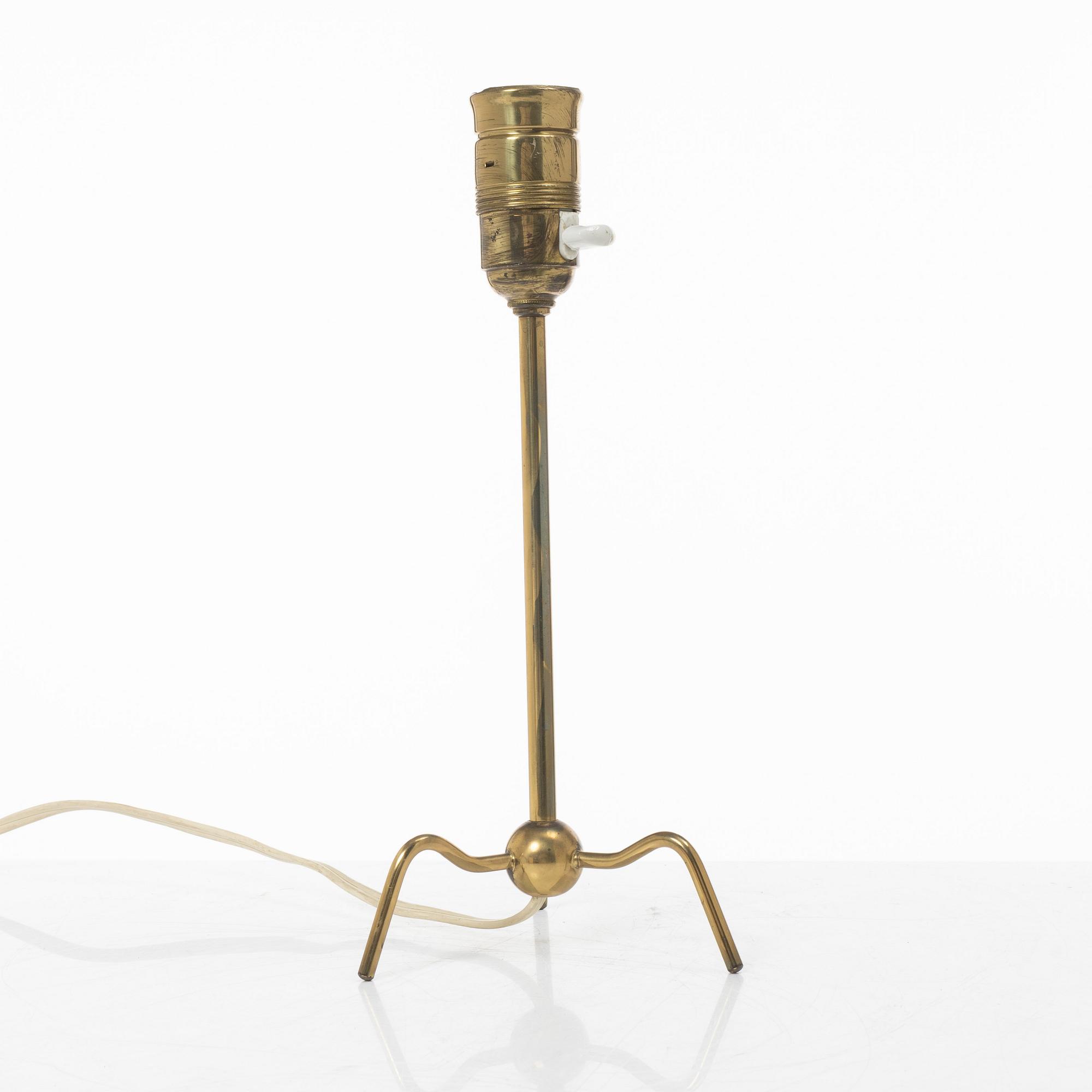 Harald Notini, a table lamp model 15490, Arvid Böhlmarks Lampfabrik, Stockholm, 1940s.