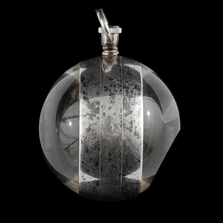 FICKUR, glas/metall, erotiskt motiv, 1900-talet mitt.