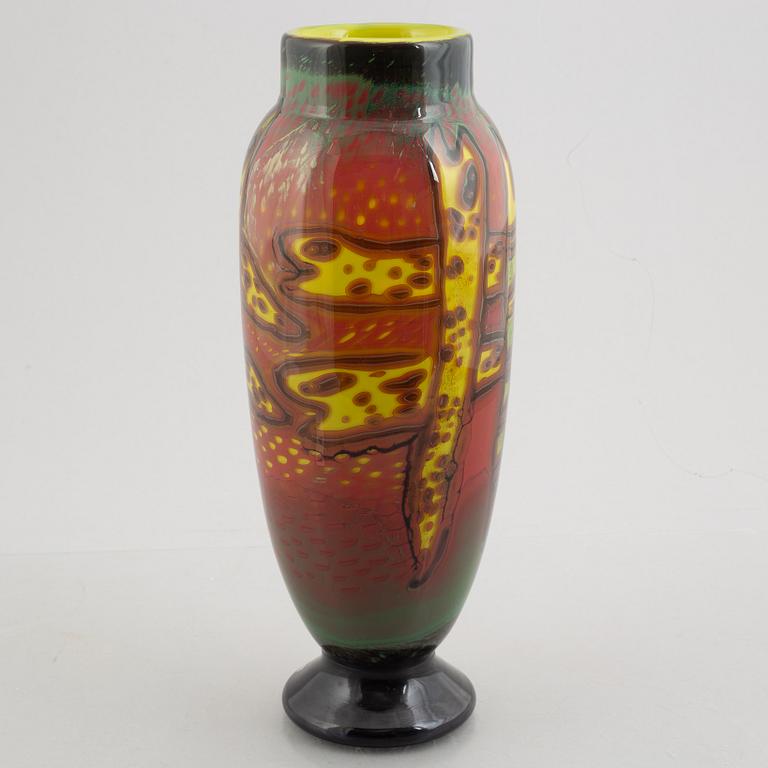 Ulrica Hydman-Vallien, a unique graal glass vase, Kosta Boda.