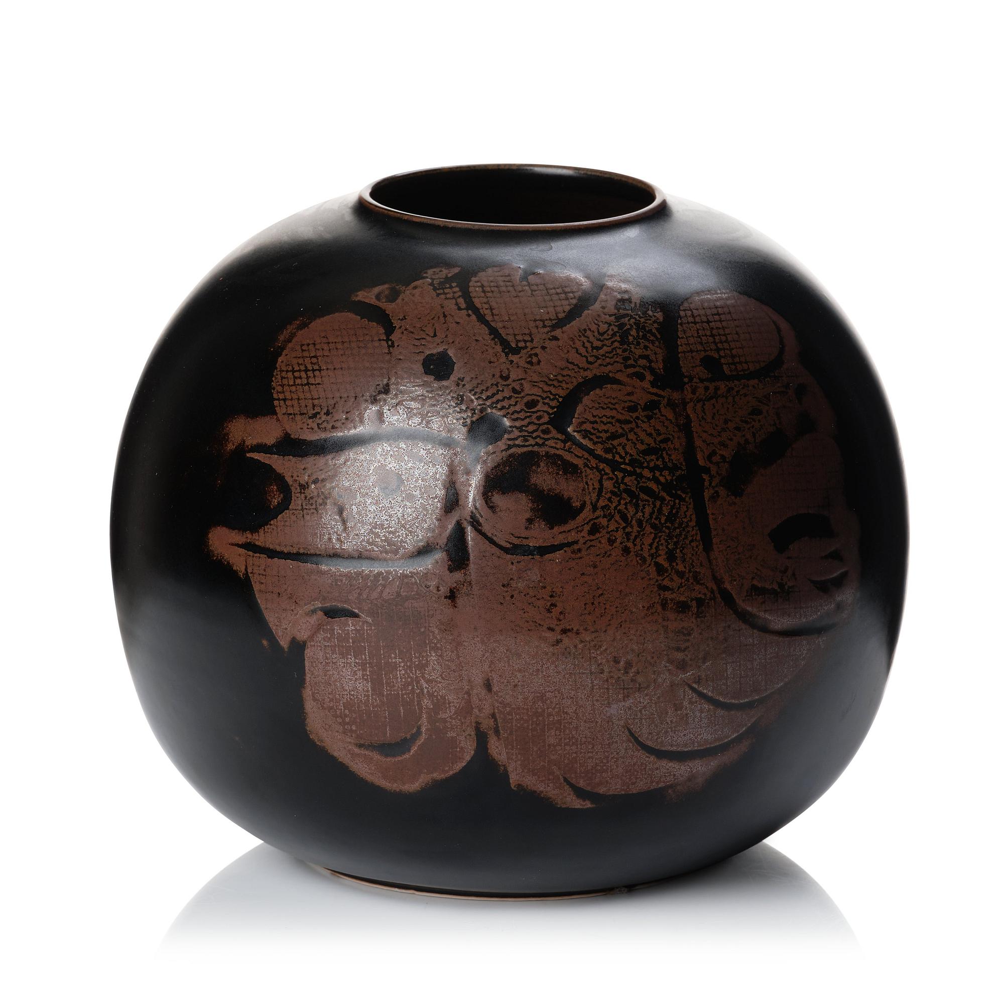 Stig Lindberg, a stoneware vase, Gustavsberg studio, Sweden 1970.