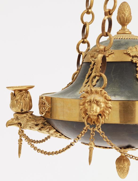 AMPEL, patinerad och förgylld, empirestil, 1800-talets slut. Tot h 68.