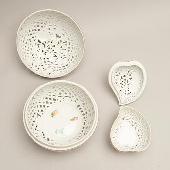 A set of two Herend handpainted porcelain bowls mid 1900s.