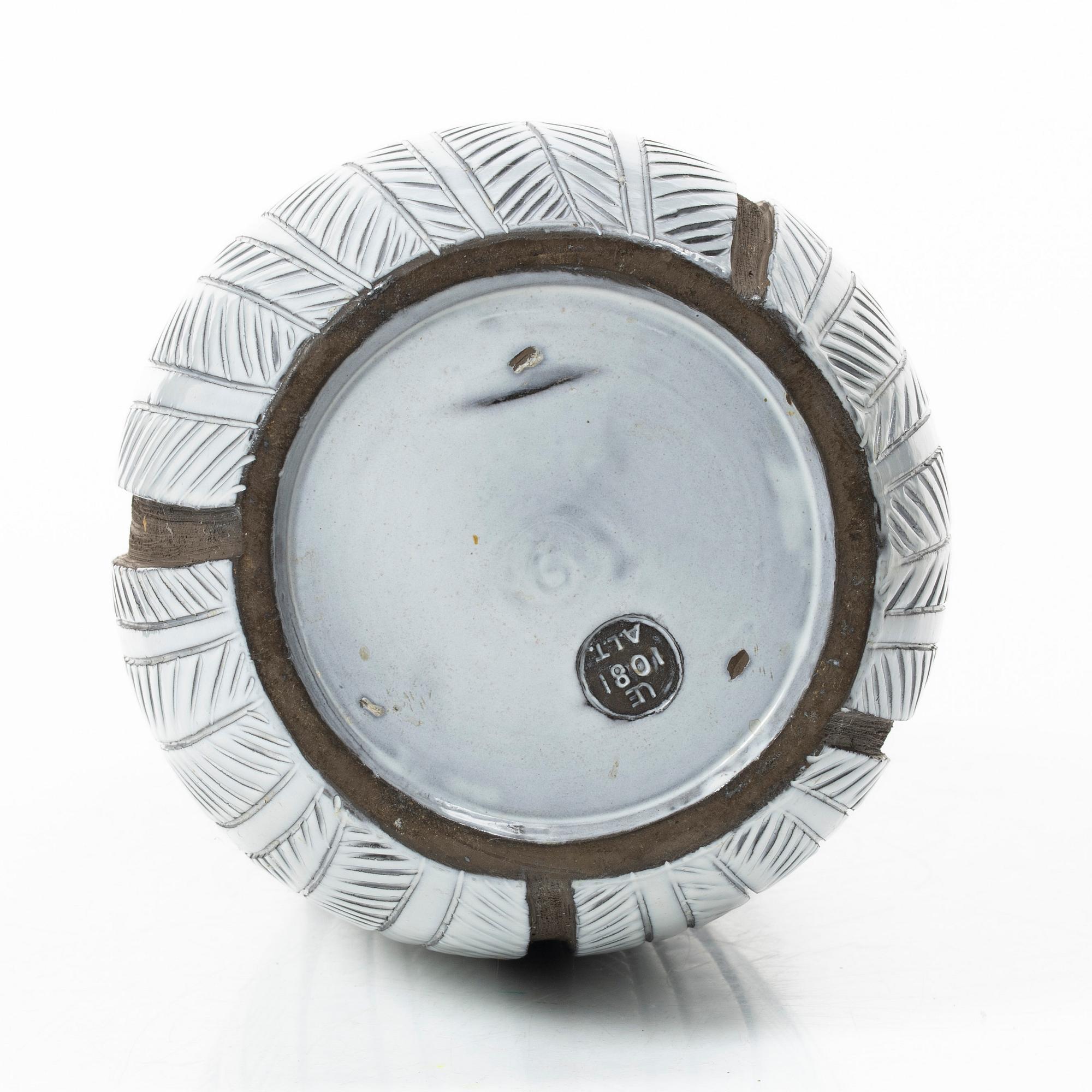 Anna-Lisa Thomson, golvvas, "Paprika", Upsala-Ekeby.