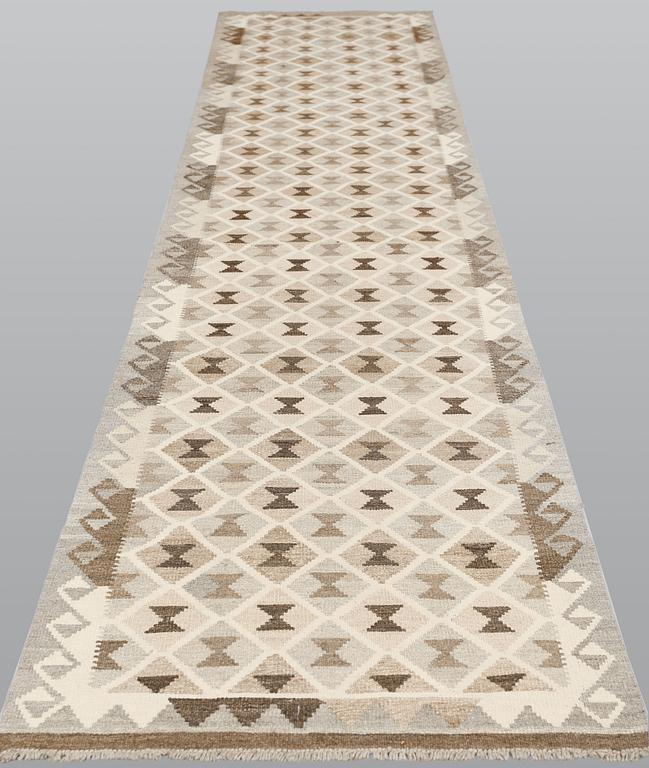Gallery carpet, Kelim 394 x 82 cm.