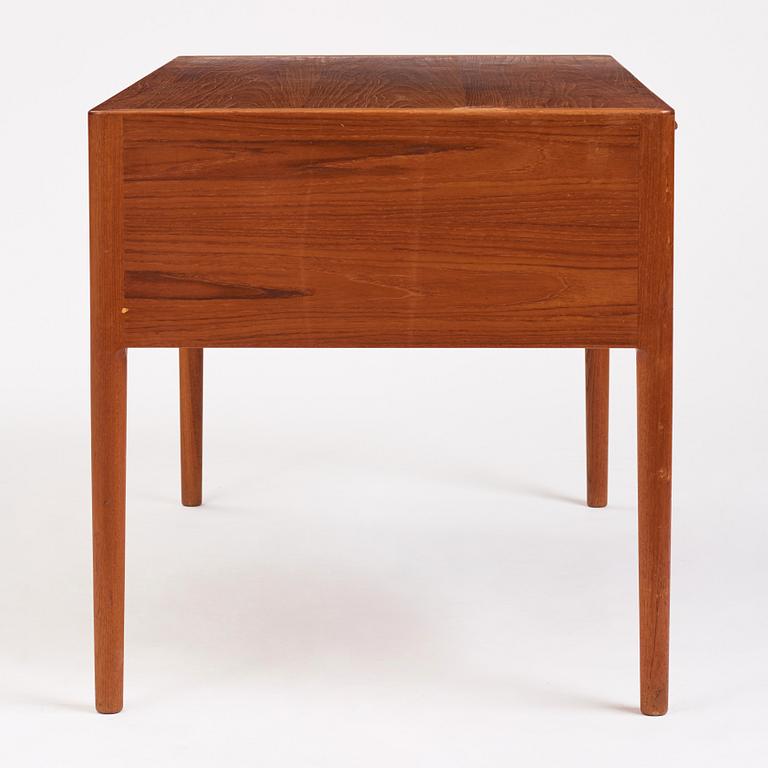 Hans J. Wegner, skrivbord  "JH -573", Johannes Hansen, Danmark 1950-tal.