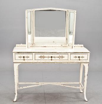 TOILETTEBORD, gustaviansk stil. Sekelskiftet 1900.
