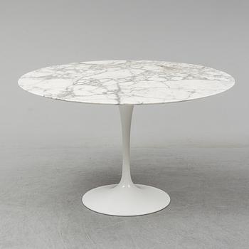 EERO SAARINEN, 'Tulip' table, Knoll.