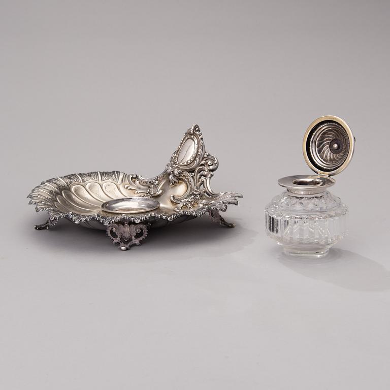 SKRIVBORDSTÄLL, silver, Roland Melin, Helsingfors 1860.