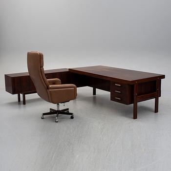 ARNE VODDER, a desk, sideboard and chair, Sibast Furniture, Denmark, 1970's.