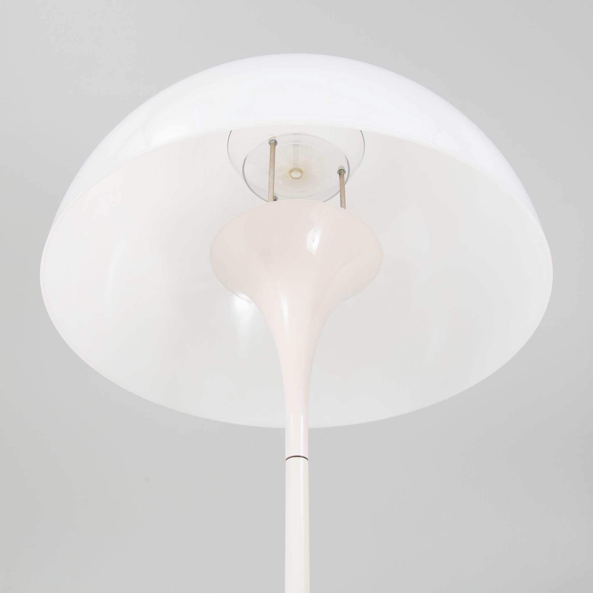Verner Panton, golvlampa, "Panthella", Louis Poulsen, Danmark.