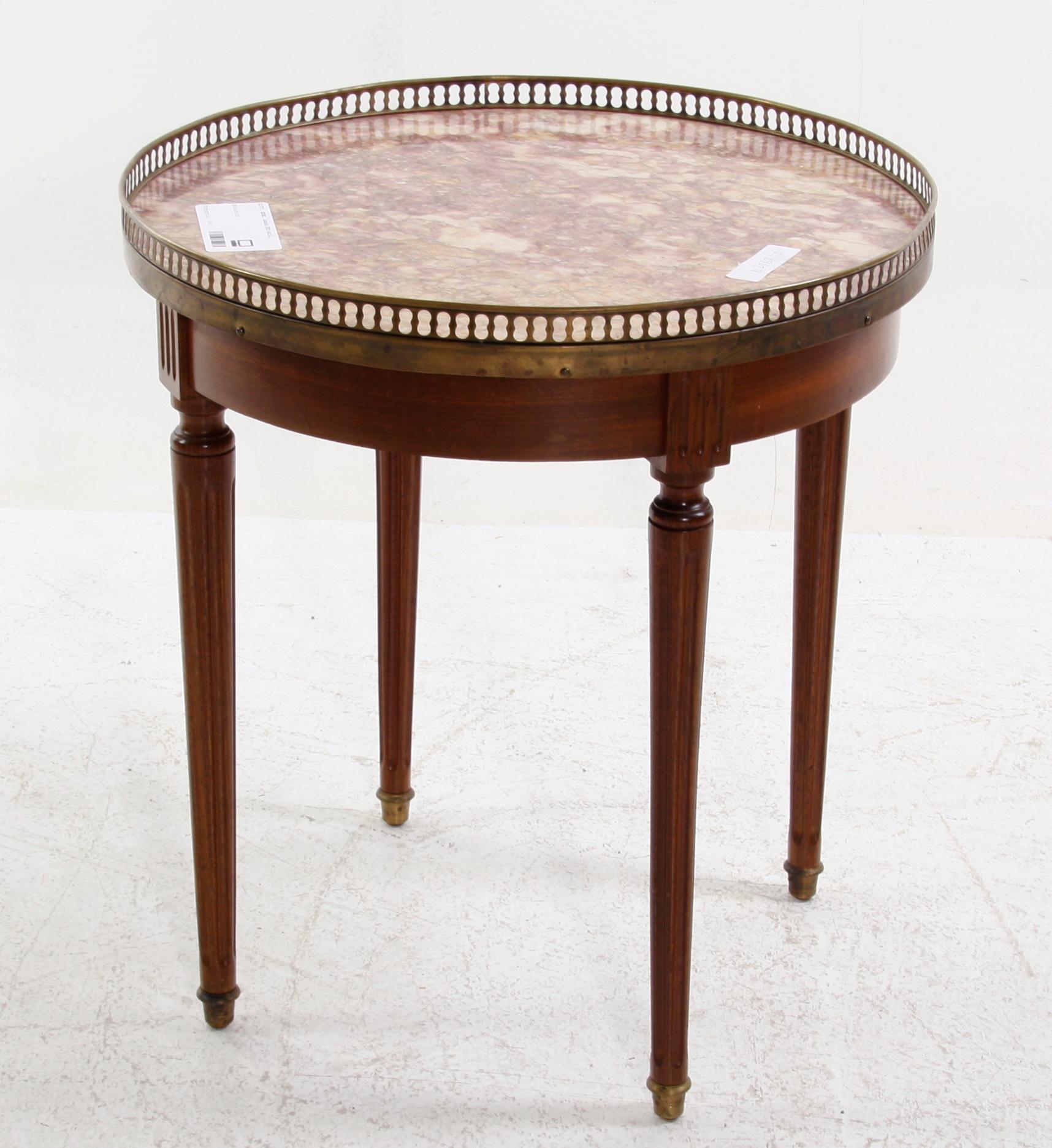 BORD. Louis XVI-stil.