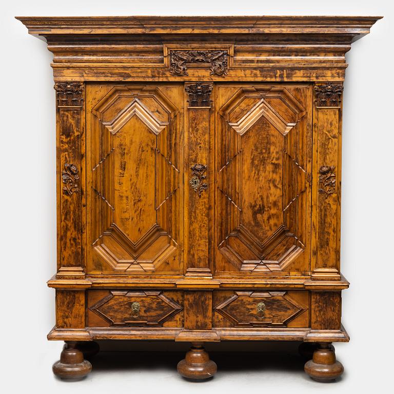 A Baroque cabinet from around the year 1700.