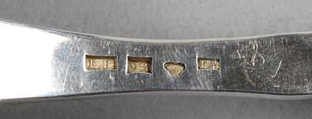 TÅRTSPADE, silver, nyrokoko. Elisabeth Bergström, Lidköping, 1860. Ca 146 g.