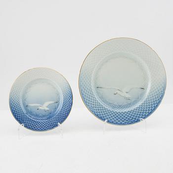 Service 104 pcs "Blue Mew" Bing & Grøndahl Denmark second half of the 20th century porcelain.