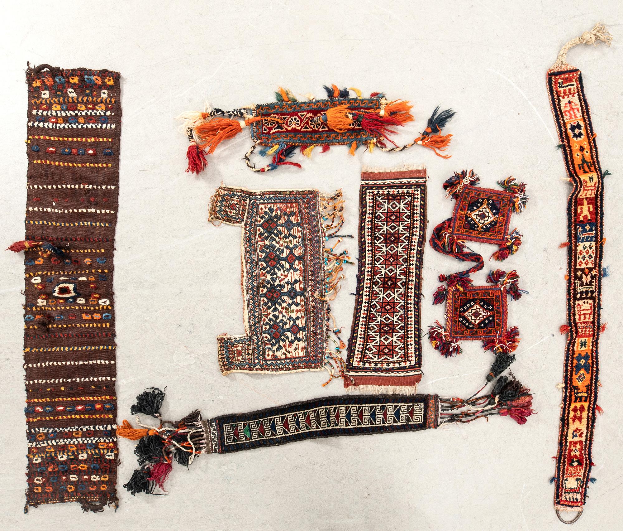 Häst och Åsneprydnader  7 dlr bla Kashgai old-antik.