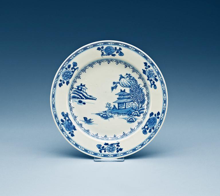 A set of 12 blue and white dinner plates, Qing dynasty, Qianlong (1736-95).
