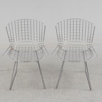 A pair of 'Side chair' chairs by Harry Bertoia for Knoll.