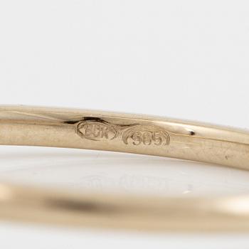 Ring 14K white gold with chrome diopside and brilliant-cut diamonds.