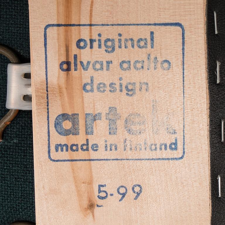 ALVAR AALTO, NELJÄ NOJATUOLIA. Malli 46. Artek.