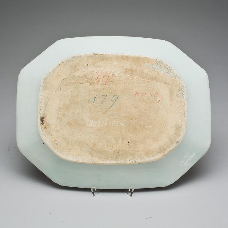 STEKFAT, porslin, Kina, 1700-tal.