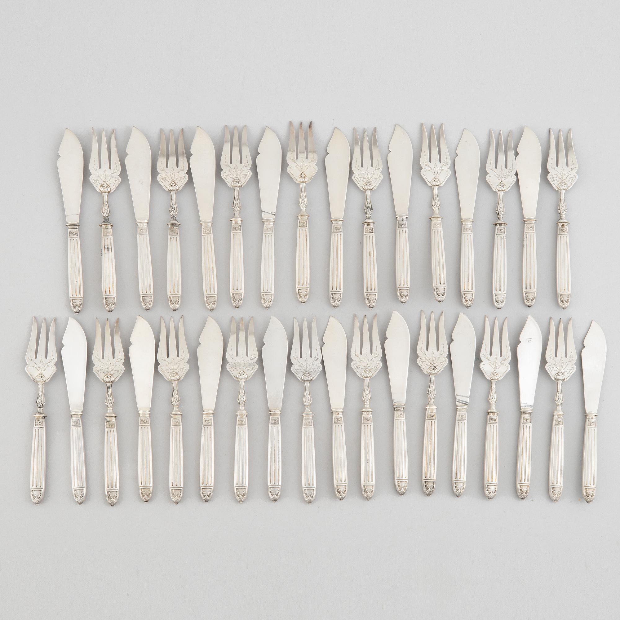 Fiskbestick, 34 delar, silver, Frankrike, omkring år 1900.