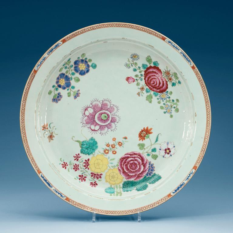 A famille rose charger, Qing dynsaty Qianlong (1736-95).