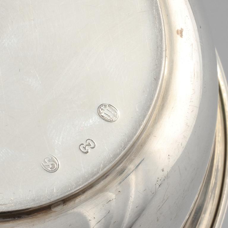 KAROTT, silver, kontrollmästare Johannes Siggaard  Danmark, 1947. Vikt 145 g.