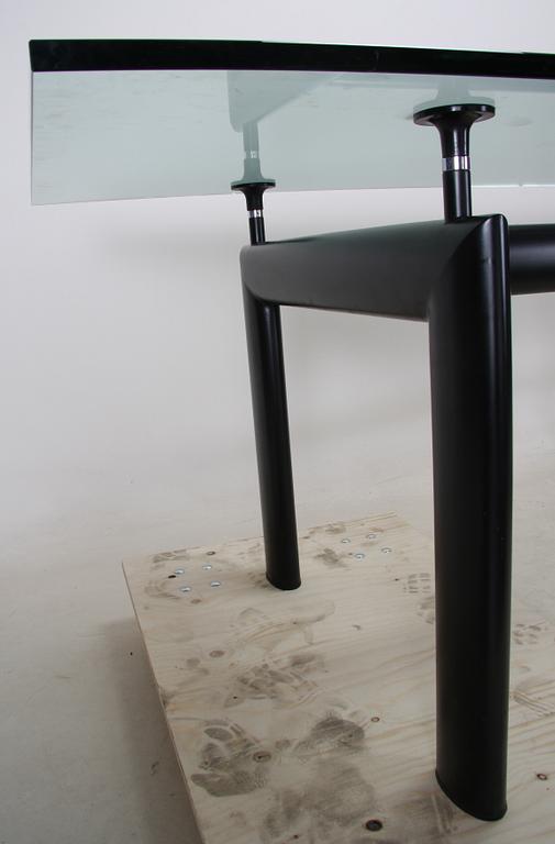 MATBORD, 1900-talets slut efter Le Corbusier "LC6".