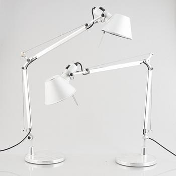 Michele De Lucchi & Giancarlo Fassina, bordslampor, ett par, "Tolomeo", Artemide, Italien.