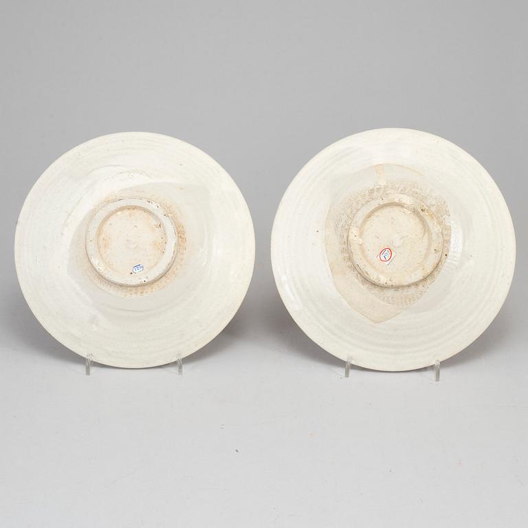 Two ceramic chitzhoutype bowls, presumably 19th Century.