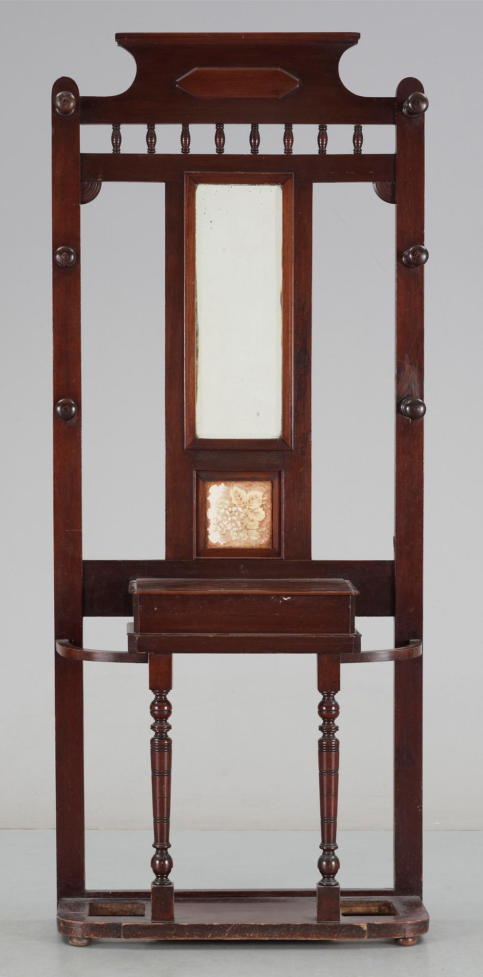 HALLMÖBEL, engelsk stil, 1900-talets första hälft.