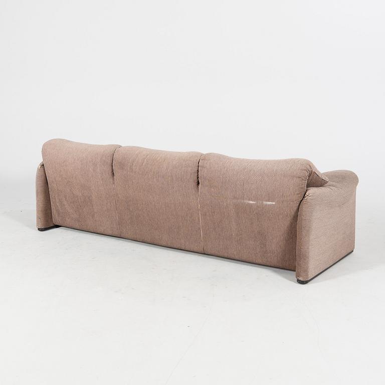 Vico Magistretti, sofa "Maralunga" for Cassina designed in 1973.
