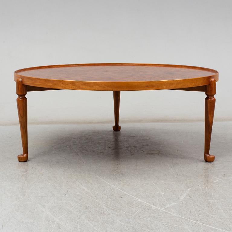 A Josef Frank table, Firma Svenskt Tenn, model no 2139.