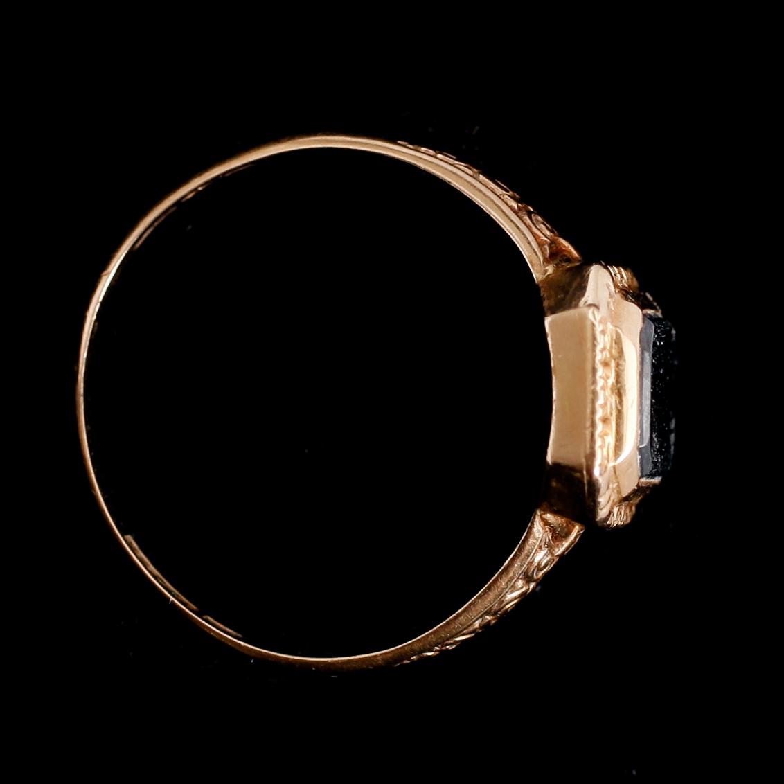 RING, 18 k guld, svenska stämplar, GD&C, 1936. Total vikt ca  4 g.