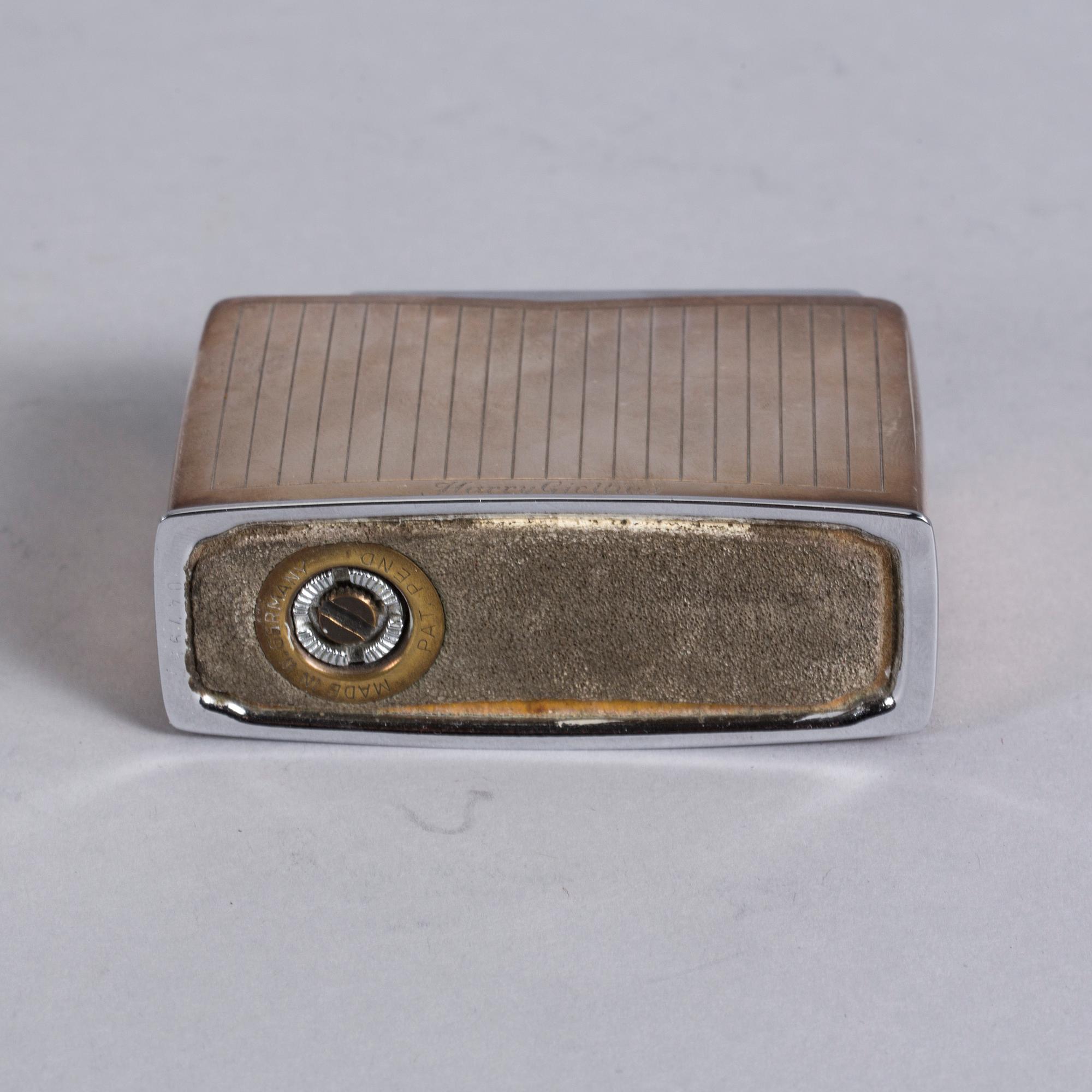 BORDSTÄNDARE,  sterling silver. "Consul Crown", design Sigvard Bernadotte.Georg Jensen.