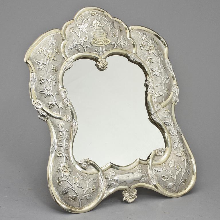 SPEGEL, silver, barockstil, 1900-tal. Vikt ca 550 g.